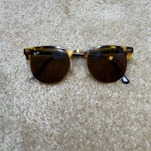 Ray-Ban Classic Tortoise Sunglasses